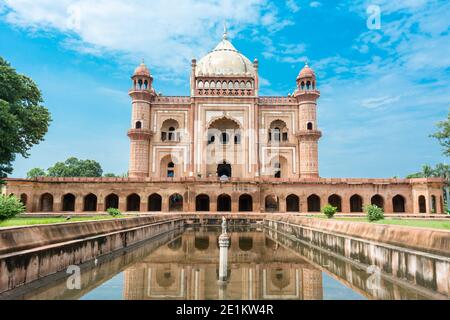Safdar Jungs Grab, Delhi, Indien. Safdarjung's Tomb ist ein Sandstein und Marmor Mausoleum in Neu Delhi, Indien. Es wurde 1754 in der späten Mughal E gebaut Stockfoto