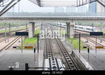 Shenzhen North Hochgeschwindigkeitsbahnhof in Longhua, Shenzhen, China. Stockfoto