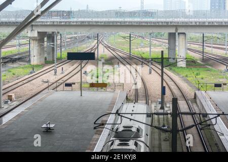 Shenzhen North Hochgeschwindigkeitsbahnhof in Longhua, Shenzhen, China. Stockfoto