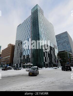 Moderne Gebäude im Stadtzentrum von Sapporo. Stockfoto