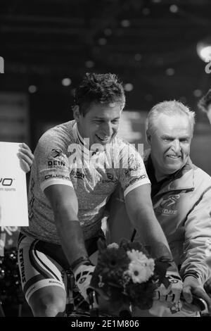 Sechs Tage Bremer Bahn-Radrennen in der OVB-Arena in Bremen, Januar 2016 Stockfoto