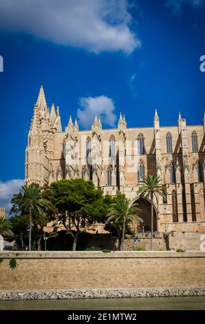 Kathedrale Santa Maria von Palma, auch bekannt als La Seu in der Stadt Palma, Mallorca, Spanien. Stockfoto