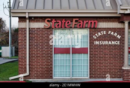 Houston, Texas USA 01-01-2021: State Farm Insurance Building exterior in Houston, TX. Gegründet 1922. Stockfoto