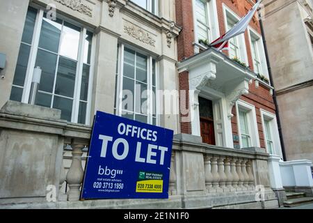 London- Immobilienmakler Zeichen Werbung Bürofläche zu vermieten Stockfoto