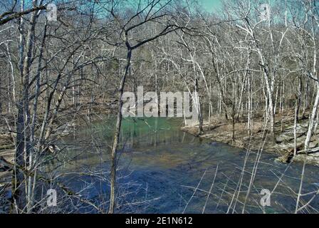 Little Miami River im Frühjahr in der Nähe der gelben Quellen ohio Stockfoto