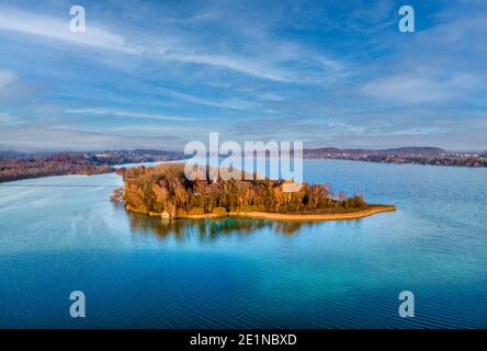 Wörth Insel oder Mausinsel im Wörthsee bei Bachern, Fuenfseenland, Oberbayern, Bayern, Deutschland, Europa Stockfoto