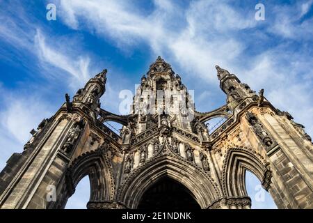 Scott Monument in den Princes Street Gardens, Edinburgh, Schottland Stockfoto