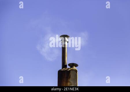 Industrielle Schornsteinrauchabgang, Bau und Architektur, Verschmutzung Stockfoto