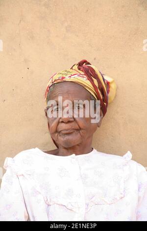 Porträt einer blinden, älteren Dame, Nord-Ghana, Westafrika Stockfoto