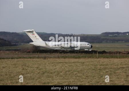 Glasgow Prestwick Airport, Ayrshire, Schottland Großbritannien. Kuwait Air Force auf Notpiste Stockfoto