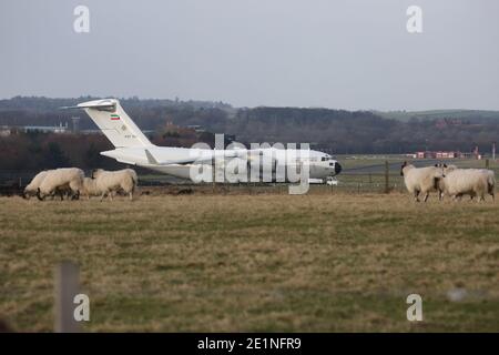 Glasgow Prestwick Airport, Ayrshire, Schottland Großbritannien. Kuwait Air Force auf Notpiste Stockfoto