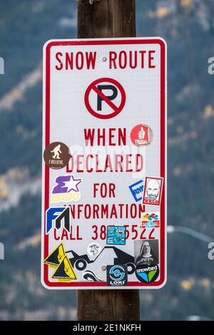 Schneeroute Straßenschild in Silverton, Colorado, USA Stockfoto