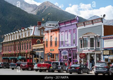 Greene Street, Silverton, Colorado, USA. San Juan Berge im Hintergrund Stockfoto