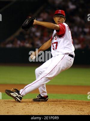 Los Angeles Angels of Anaheim Reliever Francisco Rodriguez Pitches während 8-6 Sieg über die New York Yankees im Angel Stadium in Anaheim, Kalifornien auf Stockfoto