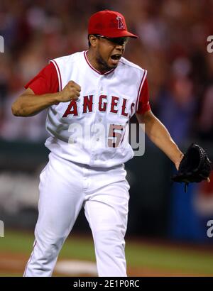 Los Angeles Angels of Anaheim Reliever Francisco Rodriguez feiert die Finale von 8-6 Sieg über die New York Yankees Im Angel Stadium in Anahe Stockfoto