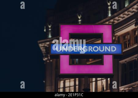 London, Großbritannien - 19. November 2020: Playstation themed Square Underground sign outside Oxford Circus Underground Station as part of a Stunt to celebrate t Stockfoto