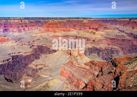 Idyllische Aufnahme des Grand Canyon entlang der Hermit Road an sonnigen Tagen, Grand Canyon National Park, Arizona, USA Stockfoto