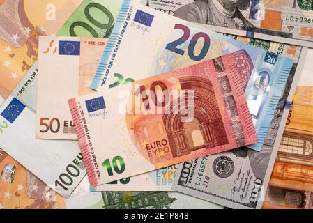 Ukraine. Januar 2021. In diesem Foto Abbildung 10, 50 und 20 Euro Banknoten zu sehen. Kredit: SOPA Images Limited/Alamy Live Nachrichten Stockfoto