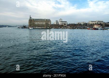 Haydarpasa Gari Bahnhof Hauptgebäude in Kadikoy mit seiner typisch deutschen Architektur. Der Bahnhof Haydarpasa war früher die wichtigste asiatische Eisenbahn Stockfoto