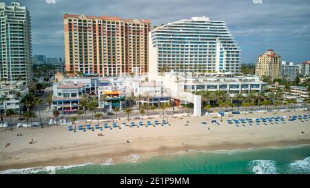 Fort Lauderdale Beach. Blick auf das Ritz Carlton Hotel, das Marriott und den Beach Place Stockfoto