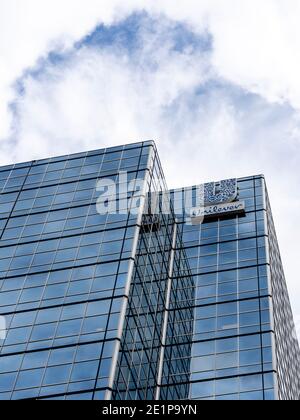 Toronto, Kanada - 29. September 2020: Unilever Canada Schild ist auf ihrem Hauptsitz in Toronto zu sehen; Unilever Canada produziert, liefert und m Stockfoto