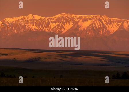 Sunrise, Zumwalt Prairie und The Wallowa Mountains, Nordost-Oregon. Stockfoto