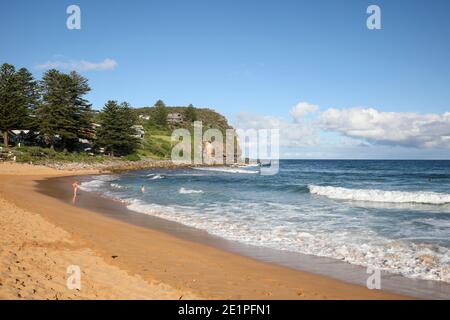 Avalon Beach Sydney Sonnenschein am späten Nachmittag an einem Sommertag, NSW, Australien Stockfoto