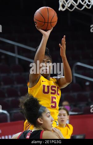 Südkalifornien Trojaner Jordan Sanders (5) schießt den Ball Gegen die Utah Utes in der ersten Hälfte während einer NCAA College Frauen Basketba Stockfoto