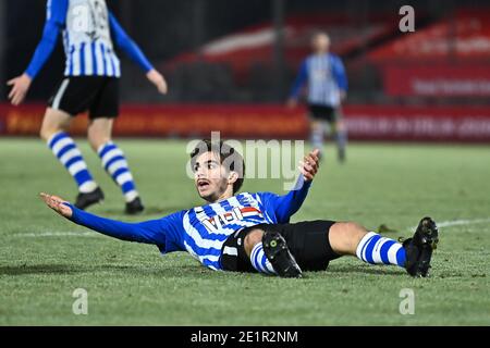 ALMERE, NIEDERLANDE - 8. JANUAR: 08-01-2021: Voetbal: Almere City FC / FC Eindhoven: Almere, Keuken Kampioen Divisie seizoen 2020-2021, Iker Pozo la R Stockfoto