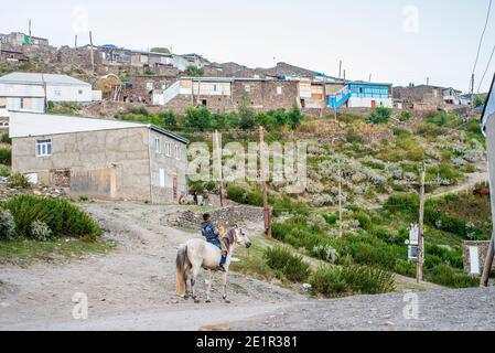 Tägliches Leben im höchsten Dorf Aserbaidschans. Khinalig Dorf, Quba Region, Aserbaidschan. Stockfoto