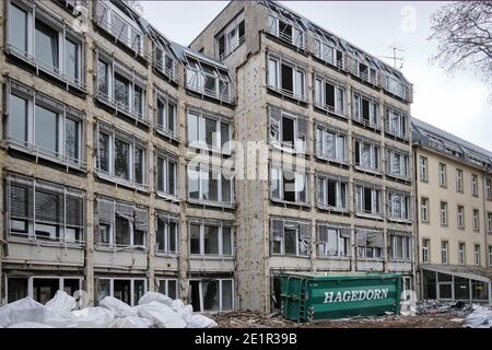 Abbrucharbeiten am ehemaligen Bürogebäude der Zürich Versicherung in Köln. Stockfoto