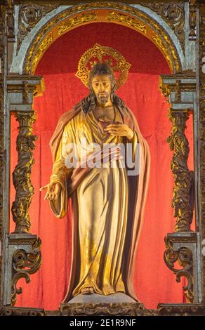 MALAGA, SPANIEN - 31. MAI 2015: Die barocke mehrfarbige Statue von Jesus in der Kathedrale von maestro de Becerril aus dem 16. Jh. Stockfoto