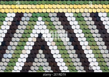 Buntes Ziegeldach des Stephansdoms (Stephansdom) in Wien, Österreich Stockfoto