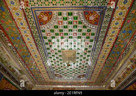 Unglaubliche Schönheit im Inneren von Patwa haveli in Jaisalmer Stockfoto