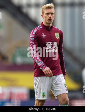 Turf Moor, Burnley, Lanchashire, Großbritannien. Januar 2021. English FA Cup Football, Burnley versus Milton Keynes Dons; Ben Mee of Burnley Credit: Action Plus Sports/Alamy Live News Stockfoto