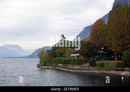 Lecco, Blick auf den See vom Park Stockfoto