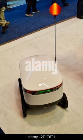 Raumschiff-Lieferroboter, ausgestellt auf der CES, Consumer Electronics Show, der weltweit größten Messe Las Vegas, NV, USA Stockfoto