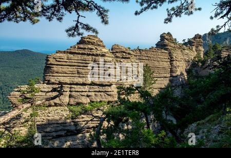 Die Felsen des Berges Taraktasch an der Südküste Krim. Stockfoto