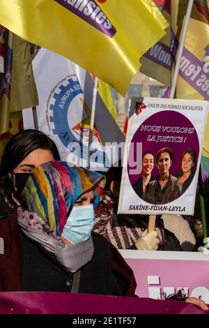 Paris, Frankreich. Januar 2021. Marsch zu Ehren von Sakine Cansiz, Fidan Dogan und Leyla Soylemez, drei kurdischen Aktivisten, die am 09. Januar 2013 in Paris, Frankreich, ermordet 2021 wurden. Demonstranten prangern die Straffreiheit für diese Verbrechen und ihren Sponsor an, so der türkische Präsident Erdogan. Foto von Pierrick Villette/Avenir Pictures/ABACAPRESS.COM Quelle: Abaca Press/Alamy Live News Stockfoto