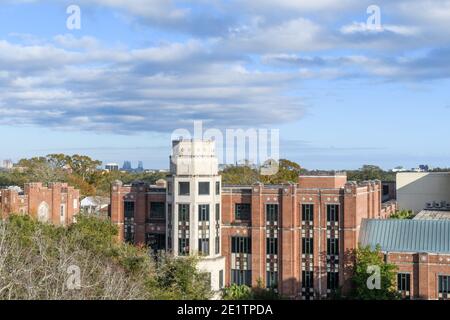 NEW ORLEANS, LA, USA - 29. DEZEMBER 2020: Loyola University Monroe Library von oben Stockfoto
