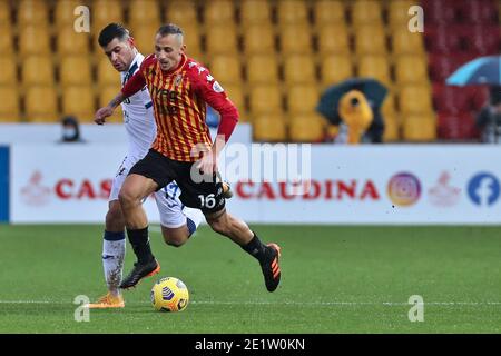 Benevento, Italien. Januar 2021. Benevento, Italien, Ciro Vigorito Stadion, 09. Januar 2021, Riccardo Improta (Benevento Calcio) während Benevento Calcio vs Atalanta BC - Italienische Fußball Serie A Spiel Kredit: Emmanuele Mastrodonato/LPS/ZUMA Wire/Alamy Live News Stockfoto