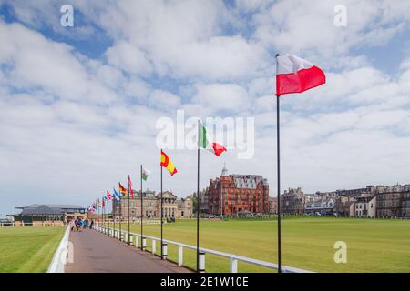 St Andrews, Schottland - Mai 30 2016: Blick auf das 18. Loch des historischen Old Course bei St. Andrews Links in Fife, Schottland Stockfoto