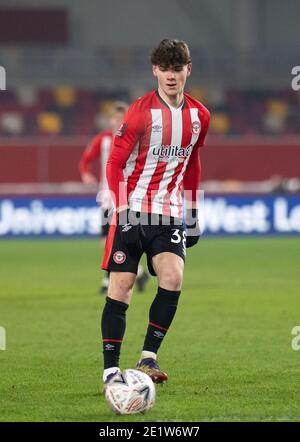 Brentford, Großbritannien. Januar 2021. Brentford Isaac Fletcher während des FA Cup 3. Runde hinter verschlossenen Türen Spiel zwischen Brentford und Middlesbrough im Brentford Community Stadium, Brentford, England am 9. Januar 2021. Foto von Andrew Aleksiejczuk/Prime Media Images. Kredit: Prime Media Images/Alamy Live Nachrichten Stockfoto