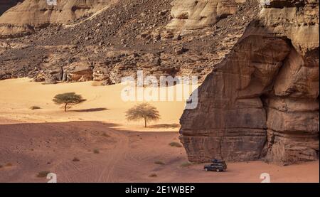 Felsige Wüstenlandschaft von Tassili von Hoggar - Tin Akachaker Stockfoto