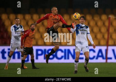 Benevento, Italien. Januar 2021. Riccardo Improta (Benevento) in Aktion während der Serie EIN Spiel zwischen Benevento Calcio und Atalanta BC im Stadio Comunale Ciro Vigorito am 09. Januar 2021 in Benevento, Italien. (Foto von Giuseppe Fama/Pacific Press) Quelle: Pacific Press Media Production Corp./Alamy Live News Stockfoto