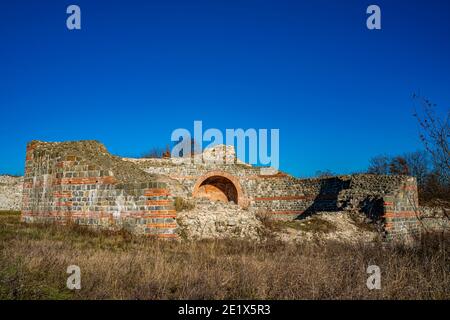 Überreste der antiken römischen Komplex von Palästen und Tempeln Felix Romuliana in der Nähe von Gamzigrad, Serbien. Seit 2007 ist es als UNESCO-Weltkulturerbe S bezeichnet Stockfoto