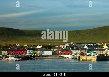 Portmagee Dorf, Fährhafen für die Skellig Inseln, auf dem Wild Atlantic Way in Kerry in Irland Stockfoto