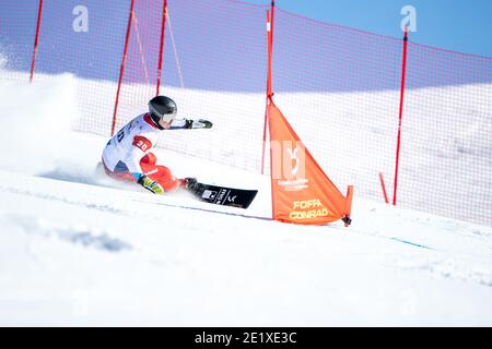 Scuol, Schweiz. Januar 2021. 09.01.2021, Scuol, Alpin Worldcup, FIS Snowboard Alpin Worldcup Scuol, GALMARINI Nevin (SUI) Quelle: SPP Sport Pressefoto. /Alamy Live Nachrichten Stockfoto