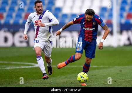 VALENCIA, SPANIEN - JANUAR 10: Edu Exposito von SD Eibar, Morales von Levante während des La Liga Santander Spiels zwischen Levante UD und SD Eibar in Estad Stockfoto