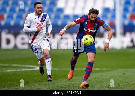 VALENCIA, SPANIEN - JANUAR 10: Edu Exposito von SD Eibar, Morales von Levante während des La Liga Santander Spiels zwischen Levante UD und SD Eibar in Estad Stockfoto